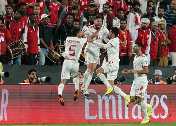  亚洲杯八强战，日本队加时淘汰韩国晋级