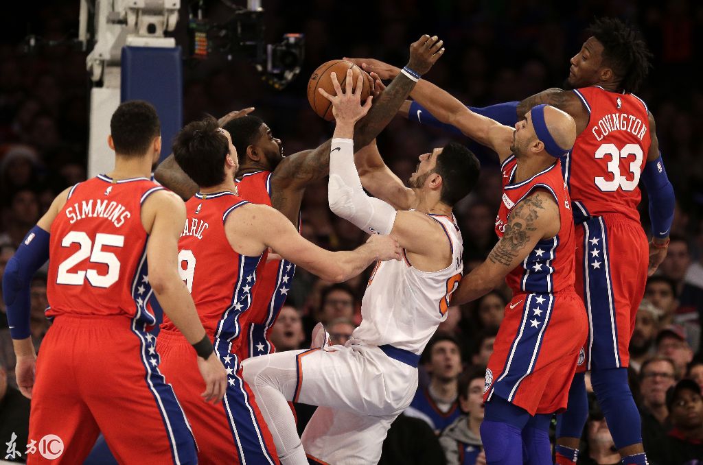  恩比德内线称霸，76人主场轻取尼克斯队