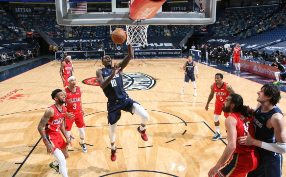  锡安威廉姆斯暴扣，鹈鹕主场击退开拓者队