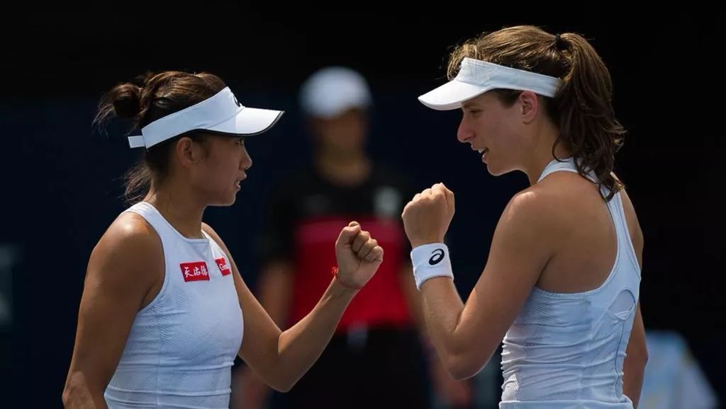  丘里奇挽救赛点逆转，草地热身赛爆冷门