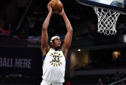  双塔组合发威，内线统治力无人能挡