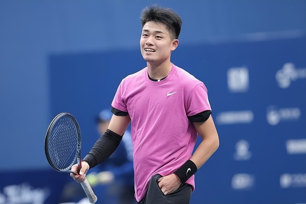  深圳挑战赛决出冠军，中国选手吴易昺斩获赛季首冠  